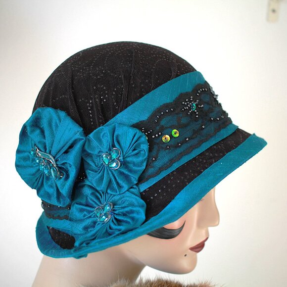 20s Style Flapper Party Hat - Picture 5 of 7